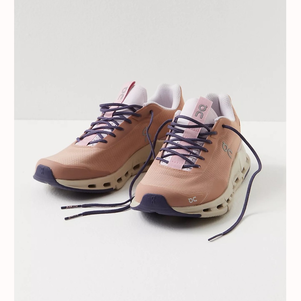 On cloudnova form women’s sneakers